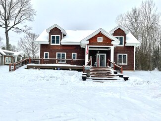 17338 E South Caribou Lake Rd, de Tour Village, MI 49725