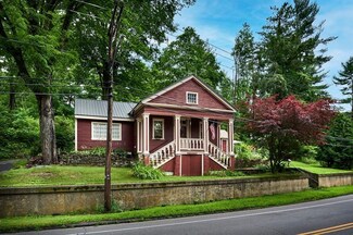 21 Cheapside St, Greenfield, MA 01301