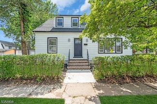 132 Garfield Place, Maplewood, NJ 07040