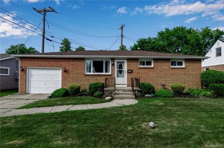 177 Darwin Dr, Depew, NY 14043