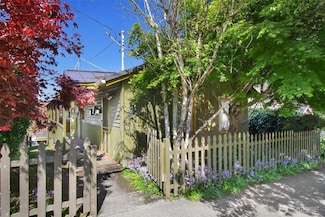 628 W Nickerson St, Seattle, WA 98119