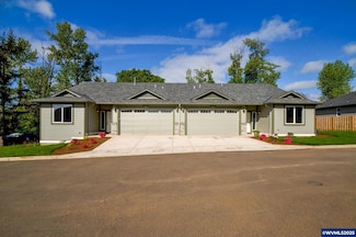 253/ 255 NW Douglas St, Dallas, OR 97338
