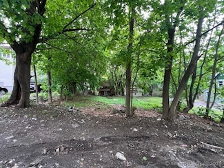 42 Bellevue St, Waterbury, CT 06704