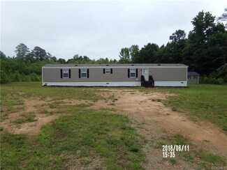 1978 Doctor Purdy Rd, Black Ridge, VA 23950