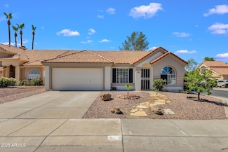 823 W Kyle Ct, Gilbert, AZ 85233
