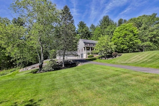 3 Elijah Hill Ln, Londonderry, NH 03053