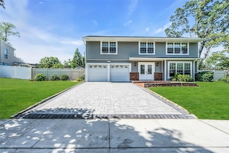 44 Apple Tree Dr, Hauppauge, NY 11788