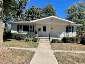 604 East St, Greenfield, IL 62044