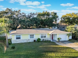 2070 Keyes Ln, Deltona, FL 32738