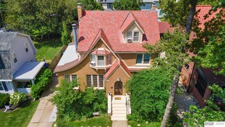 5624 Leavenworth St, Omaha, NE 68106