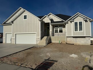 462 S 4450 W Unit 504, Hooper, UT 84315