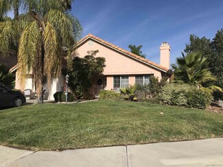 24348 Gitano Dr, Murrieta, CA 92562