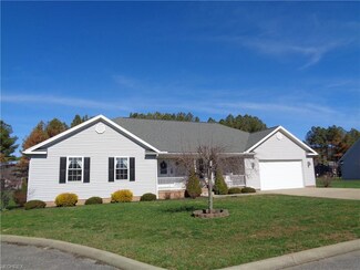 44 Cranberry Ln, Davisville, WV 26142