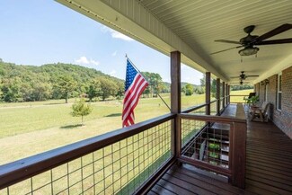 6285 Rayburn Creek Rd, Collinwood, TN 38450