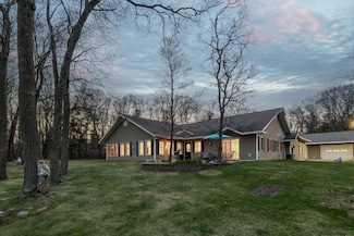 5301 Pine Beach Rd, Brainerd, MN 56401