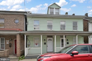 229 Valley St, New Philadelphia, PA 17959