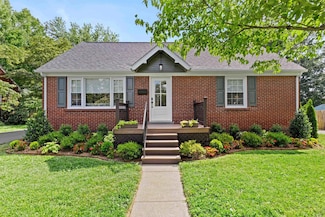 286 Hill n Dale Rd, Lexington, KY 40503