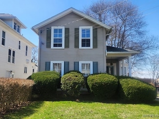 106 Saxton St, Lockport, NY 14094