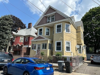 4 Ruthven St, Dorchester, MA 02121