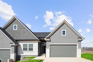 794 NE Algonquin St Unit C, Lee's Summit, MO 64064