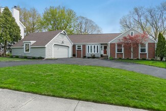 2160 Rolling Hills Dr SE, Grand Rapids, MI 49546