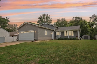1705 N Donovan St, McHenry, IL 60050