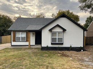 5387 Cedar Bluff Dr, Memphis, TN 38127