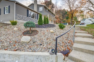 3 Northway View Ct, Ballston Lake, NY 12019
