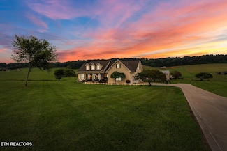 17340 Pond Creek Rd, Philadelphia, TN 37846