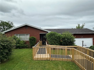 1020 Grove St Extension, Hempfield Township - Wml, PA 15601