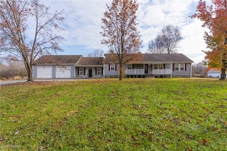 3386 Hoffman Norton Rd NW, West Farmington, OH 44491