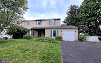 544 Penrose Ln, Warminster, PA 18974