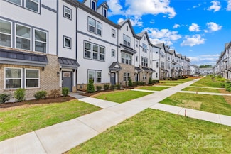 1706 Blanche St, Charlotte, NC 28262