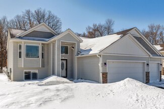 612 6th St N, Montrose, MN 55363