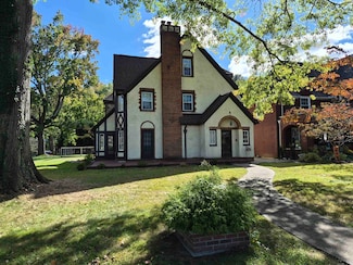 245 12th Ave, Huntington, WV 25701