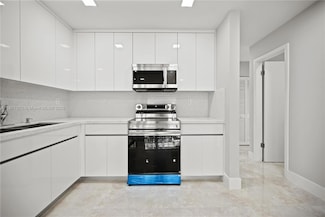 15685 SW 82nd Cir Ln Unit 28, Miami, FL 33193