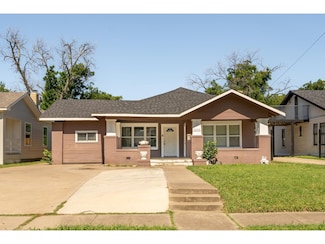 3024 College Ave, Fort Worth, TX 76110
