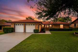 2710 Grasslands Dr, Killeen, TX 76549