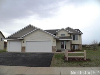 605 10th St, Clearwater, MN 55320
