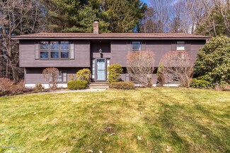 42 Hawthorne St, Lenox, MA 01240