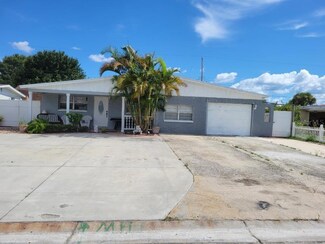 4530 W Burke St, Tampa, FL 33614