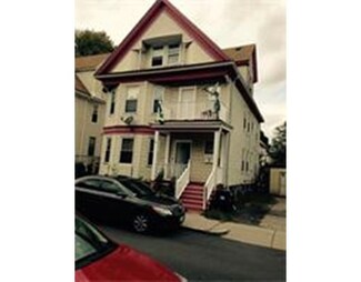 38 Corona St, Dorchester Center, MA 02124