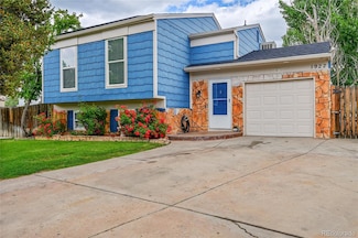 1922 Danube Way, Aurora, CO 80011