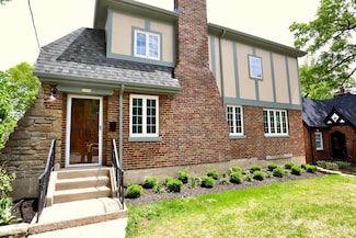 5950 Lester Rd, Cincinnati, OH 45213