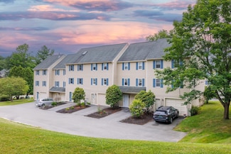 22 Fords Landing Dr, Dover, NH 03820