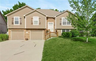 1702 NW Nicholas Dr, Grain Valley, MO 64029