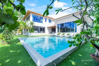 1200 NE 87th St, Miami, FL 33138