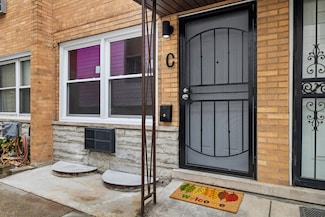 6950 S Cregier Ave Unit C, Chicago, IL 60649