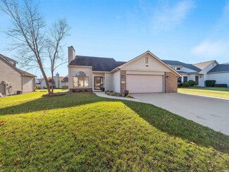 11211 Saint Ives Dr, Fort Wayne, IN 46818