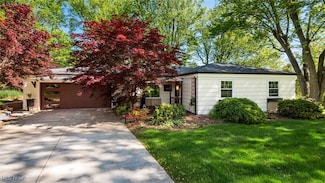 355 Skyline Dr, Zanesville, OH 43701